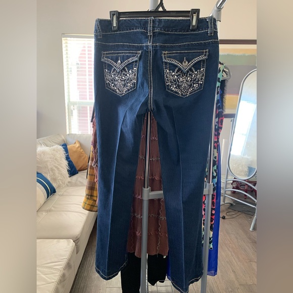 Nine West, boot cut jeans with rhinestone back pocket details, size 10 - Picture 3 of 4